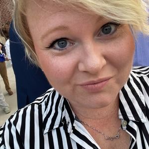 Meet your Posher, Monica